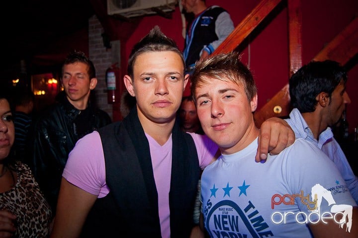 Retro Party în Disco Faház,