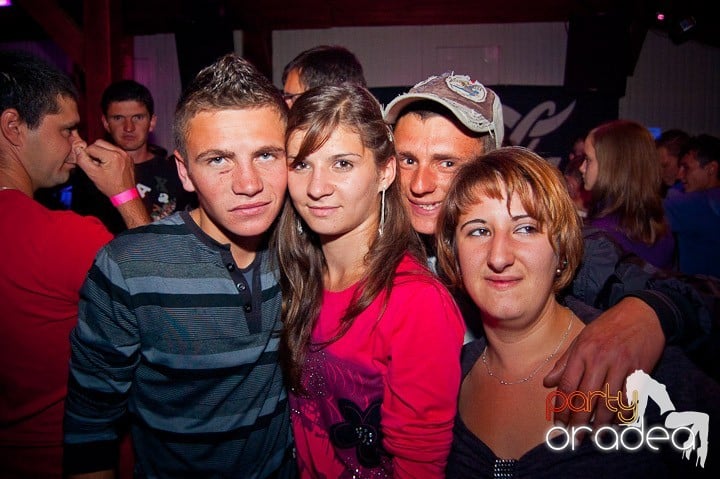 Retro Party în Disco Faház,