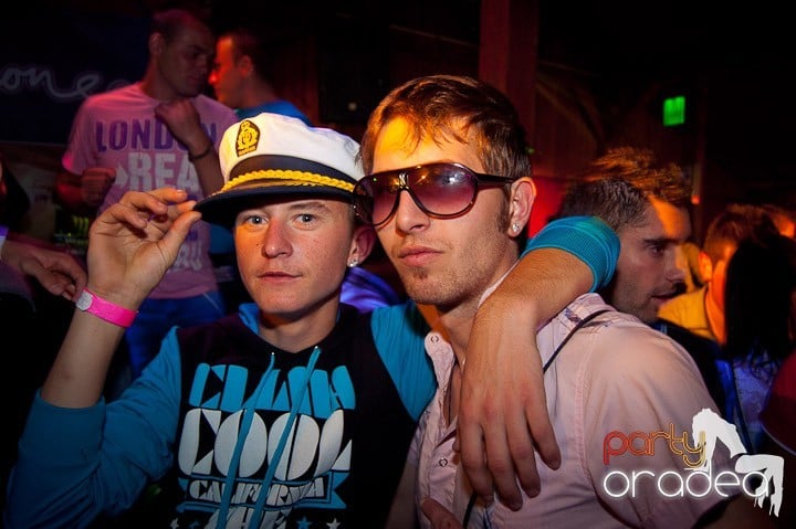 Retro Party în Disco Faház,