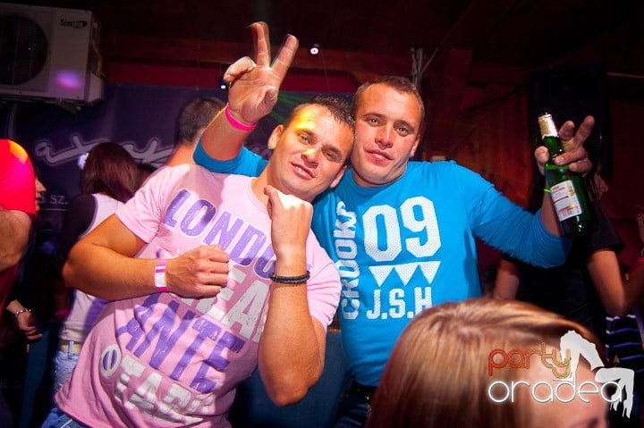 Retro Party în Disco Faház,