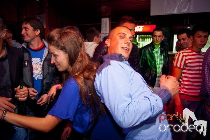 Retro Party în Disco Faház,