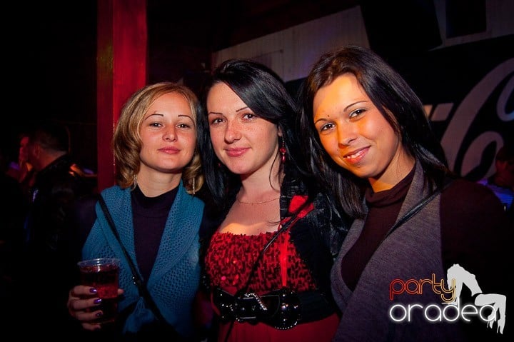Retro Party în Disco Faház,