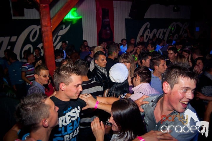 Retro Party în Disco Faház,