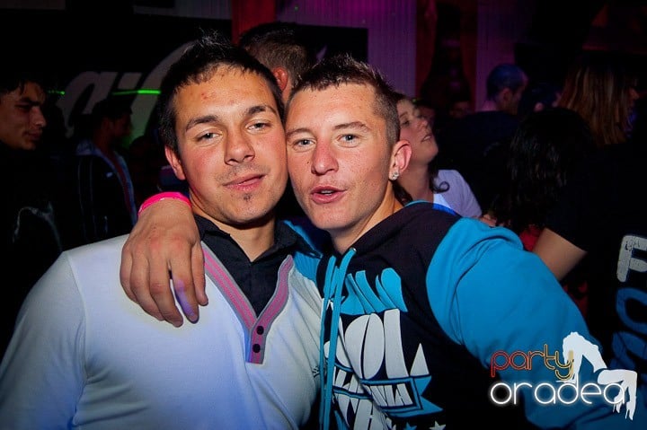 Retro Party în Disco Faház,