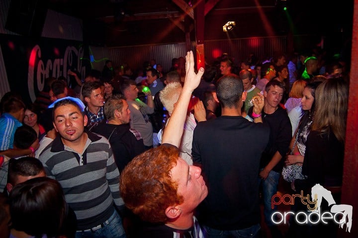 Retro Party în Disco Faház,
