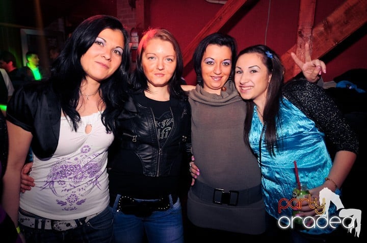 Retro Party în Disco Faház,