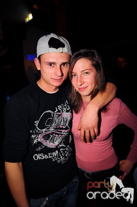 Retro Party în Disco Faház,