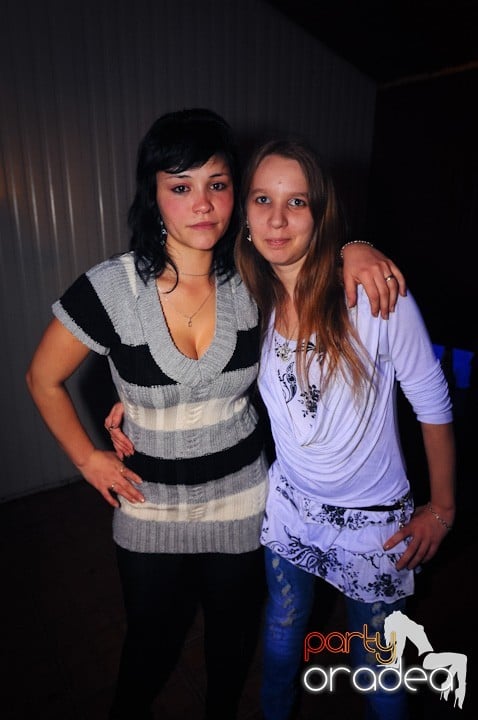 Retro Party în Disco Faház,