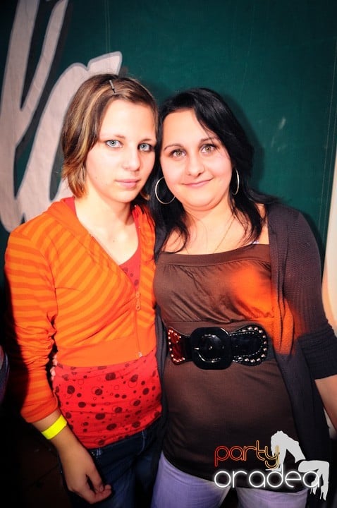 Retro Party în Disco Faház,