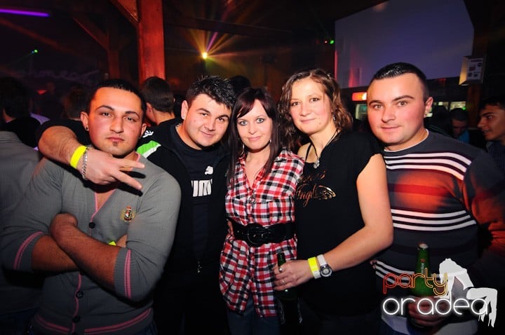 Retro Party în Disco Faház,