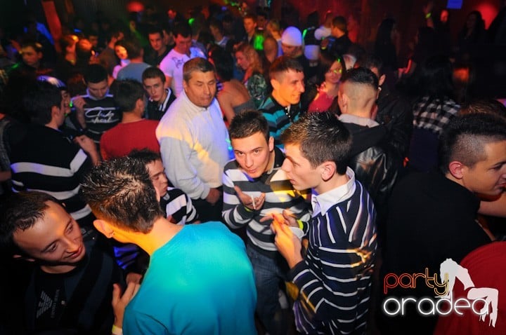 Retro Party în Disco Faház,