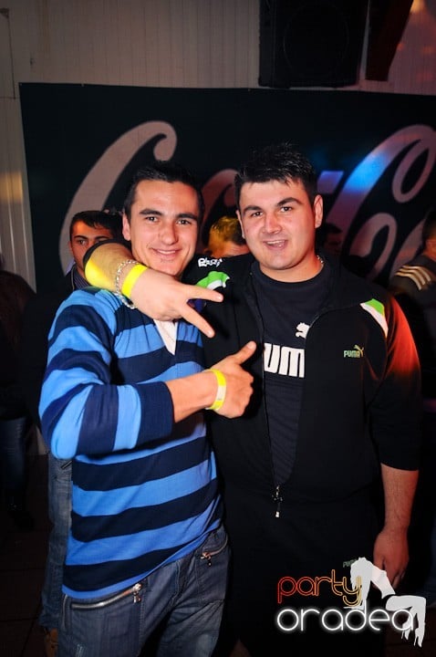 Retro Party în Disco Faház,