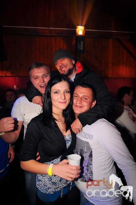 Retro Party în Disco Faház,
