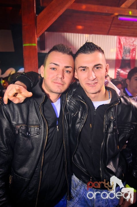 Retro Party în Disco Faház,