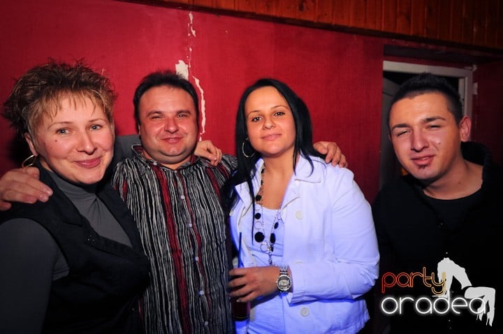 Retro Party în Disco Faház,