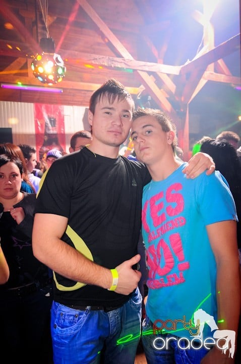 Retro Party în Disco Faház,