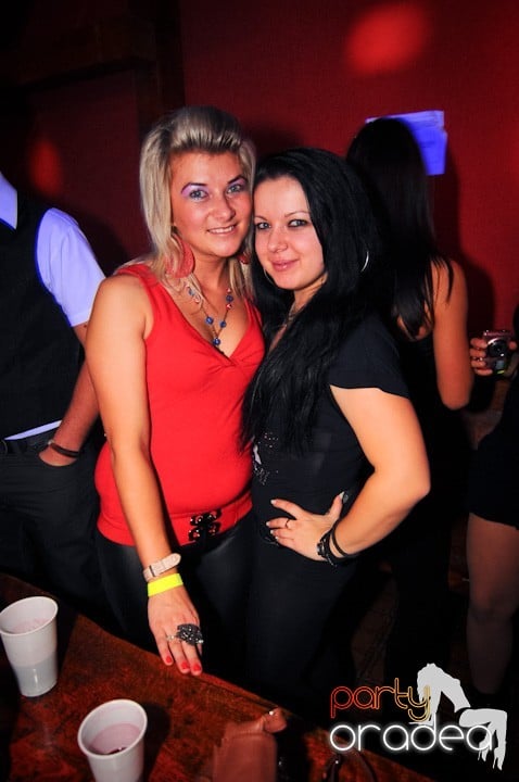 Retro Party în Disco Faház,