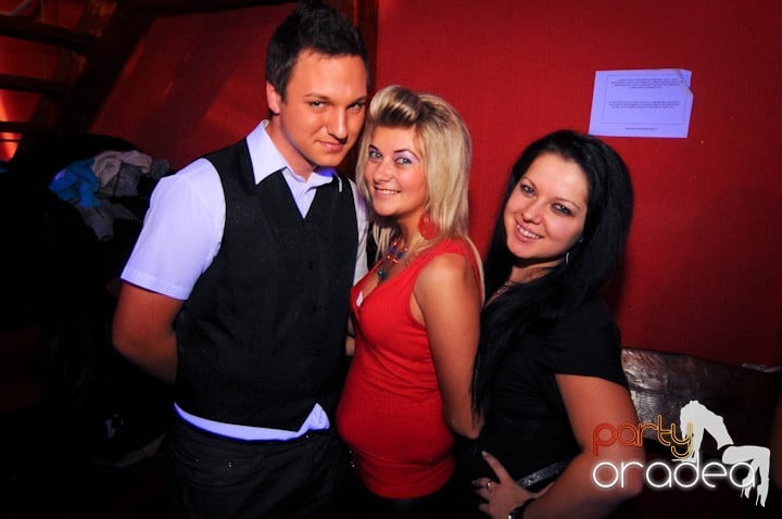 Retro Party în Disco Faház,