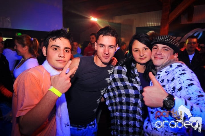 Retro Party în Disco Faház,