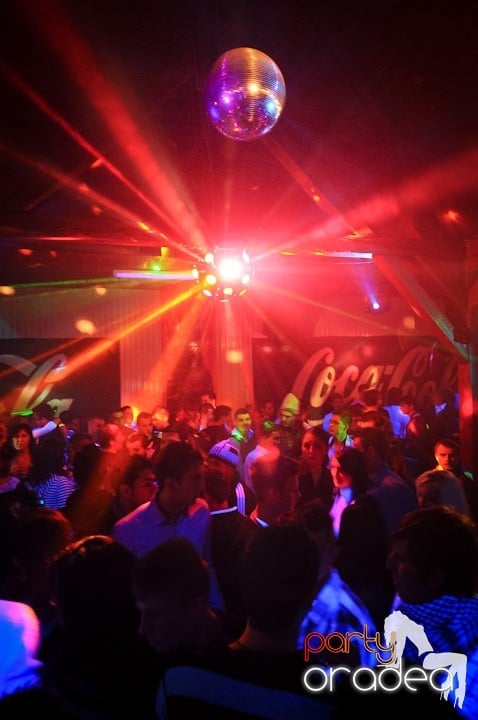 Retro Party în Disco Faház,