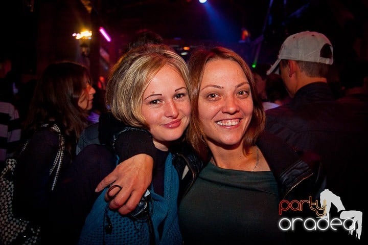 Retro Party în Disco Faház,