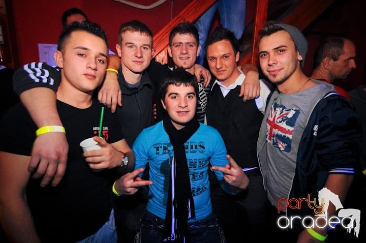 Retro Party în Disco Faház,