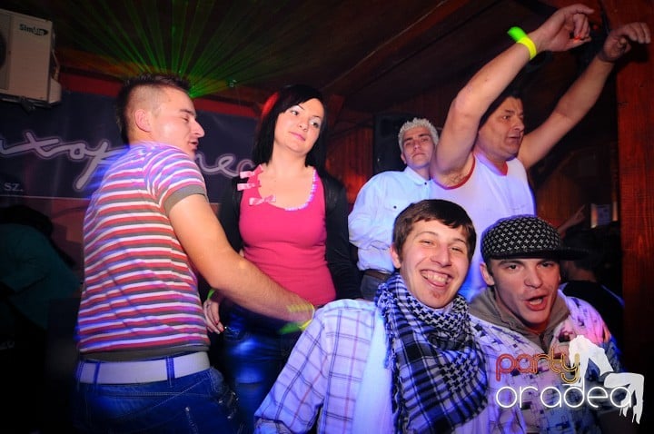 Retro Party în Disco Faház,