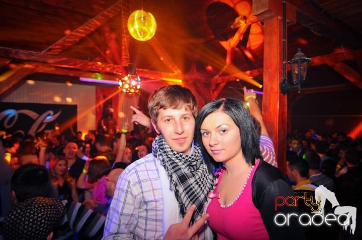 Retro Party în Disco Faház,