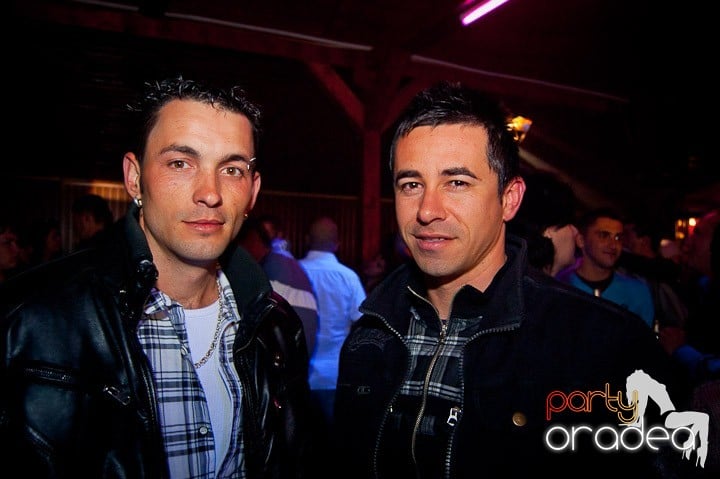 Retro Party în Disco Faház,