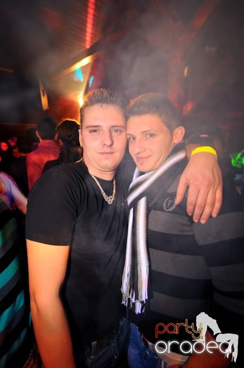 Retro Party în Disco Faház,