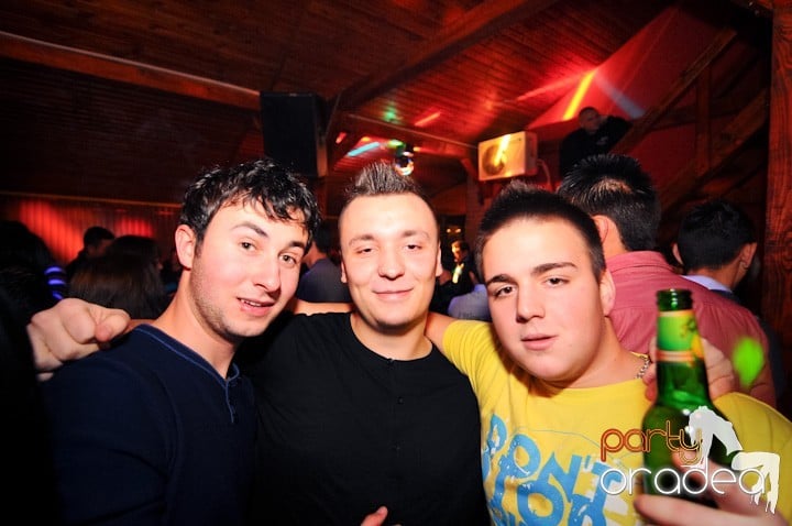 Retro Party în Disco Faház,