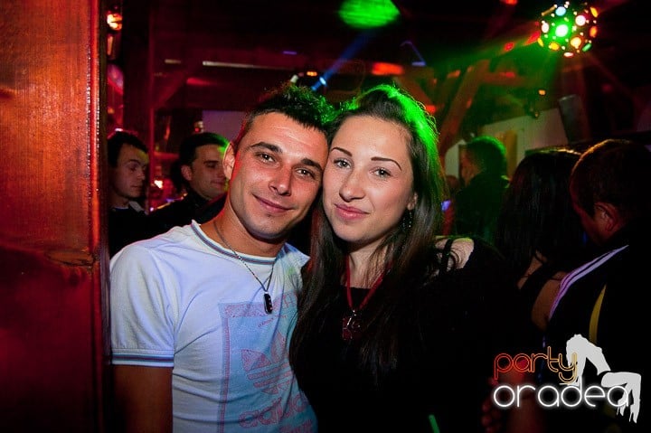 Retro Party în Disco Faház,