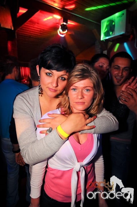 Retro Party în Disco Faház,