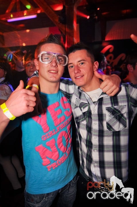 Retro Party în Disco Faház,