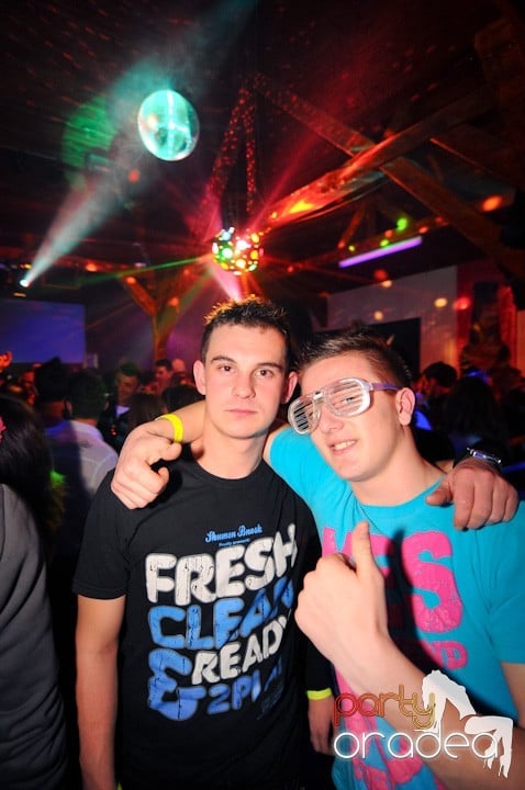 Retro Party în Disco Faház,