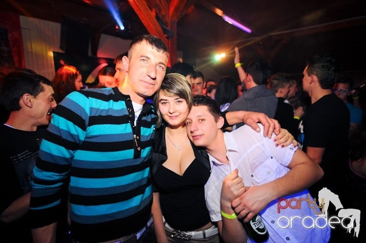 Retro Party în Disco Faház,