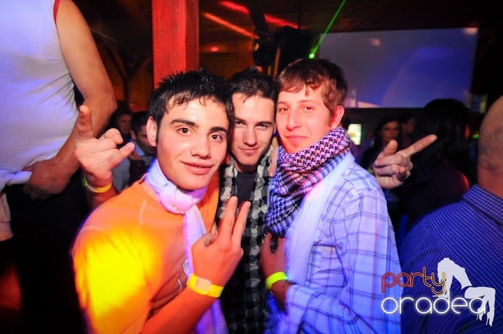 Retro Party în Disco Faház,