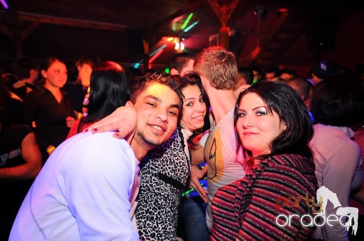 Retro Party în Disco Faház,