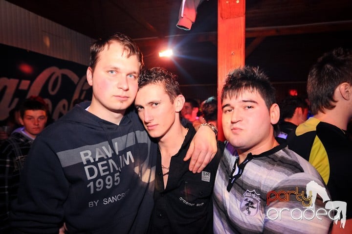 Retro Party în Disco Faház,