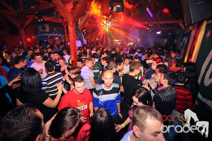 Retro Party în Disco Faház,