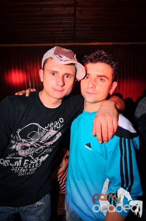 Retro Party în Disco Faház,