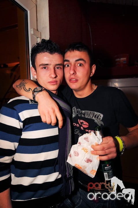 Retro Party în Disco Faház,