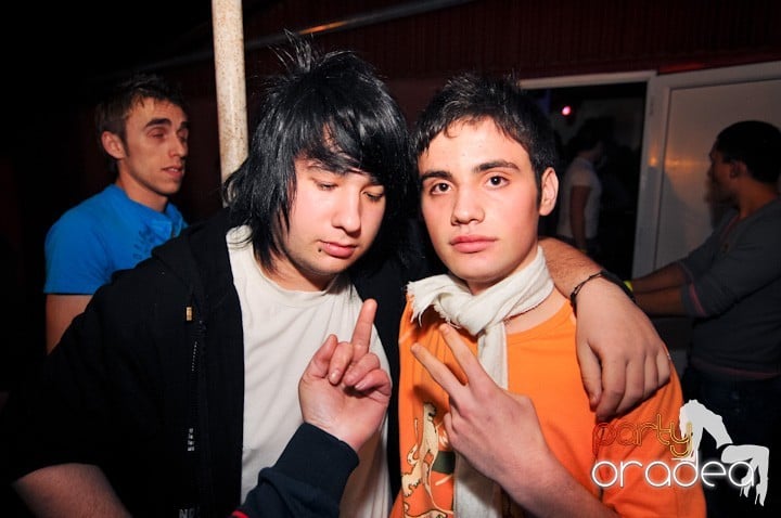 Retro Party în Disco Faház,