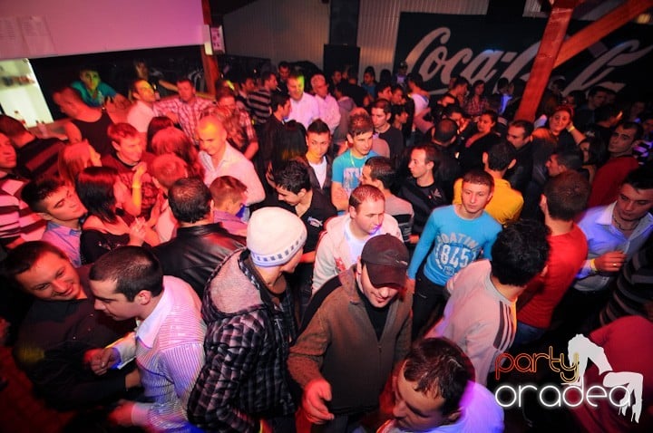 Retro Party în Disco Faház,