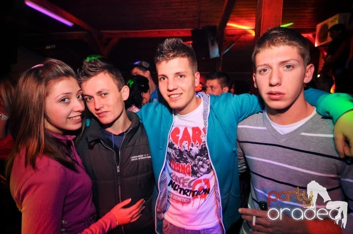 Retro Party în Disco Faház,