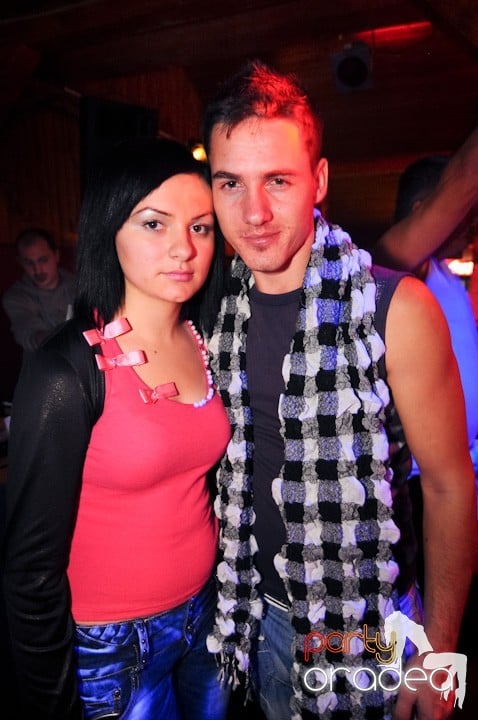 Retro Party în Disco Faház,