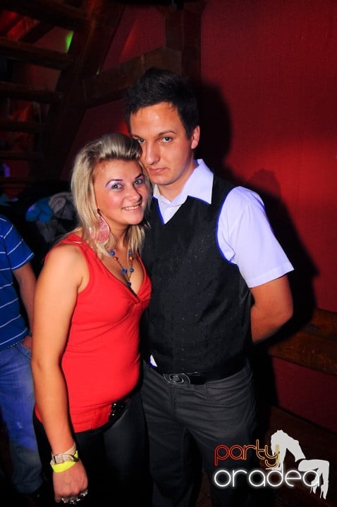 Retro Party în Disco Faház,