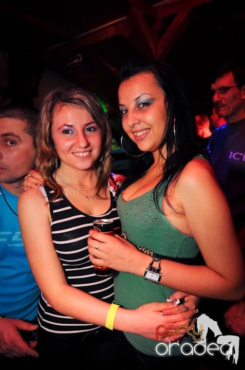 Retro Party în Disco Faház,