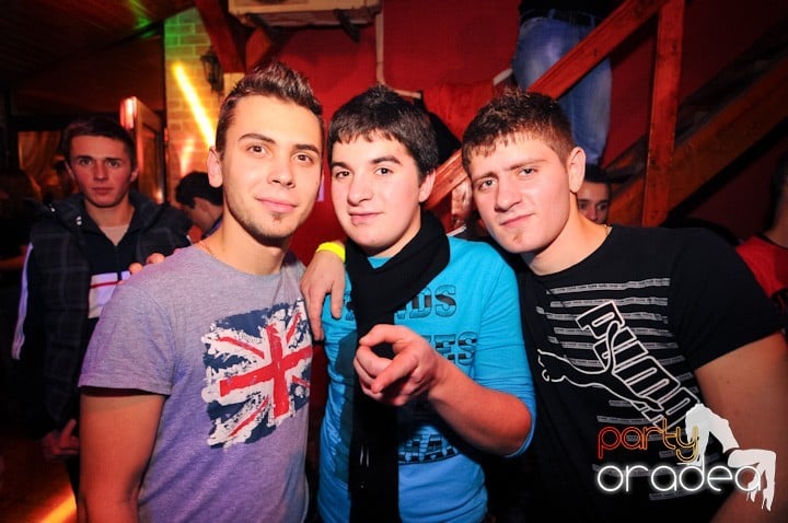 Retro Party în Disco Faház,