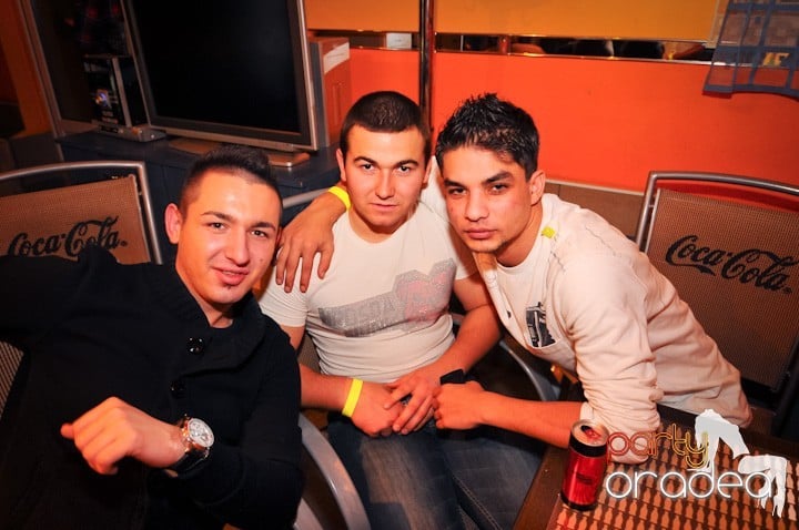 Retro Party în Disco Faház,